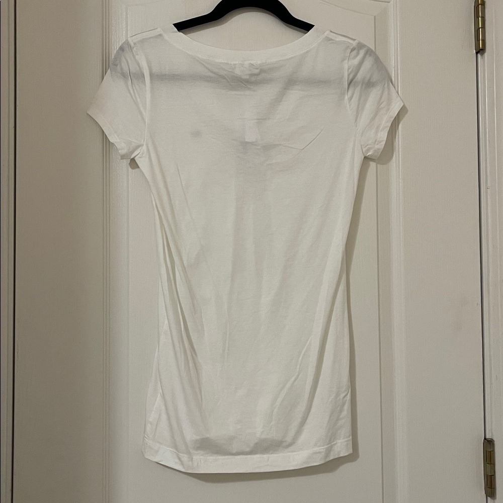 Lacoste top size 40 NWT - Picture 2 of 3